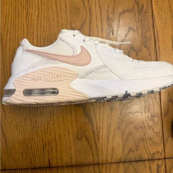 Nike White and Pink Women's Sneakers - Picture 5 of 5